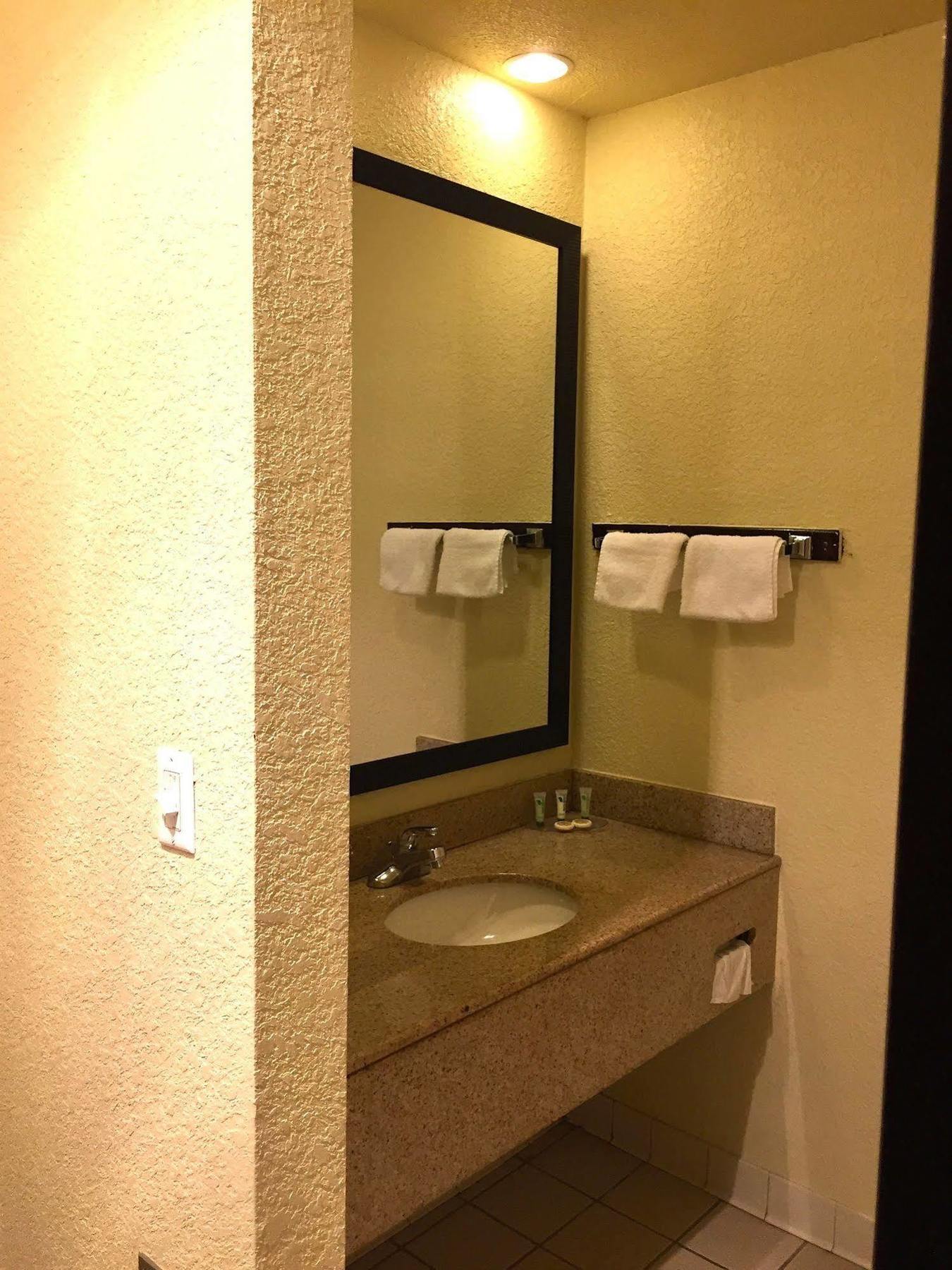 Travelers Inn Elizabeth City Eksteriør bilde
